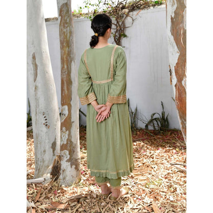 OMAANA Green Haseena Kurta Set (Set of 3)