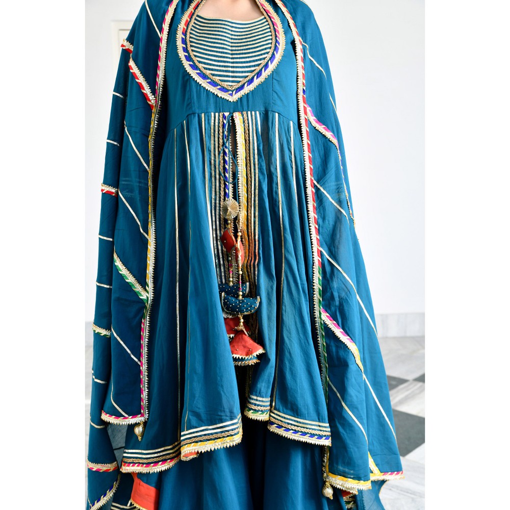 OMAANA Casa Meera Kurta Sharara Set (Set of 3)