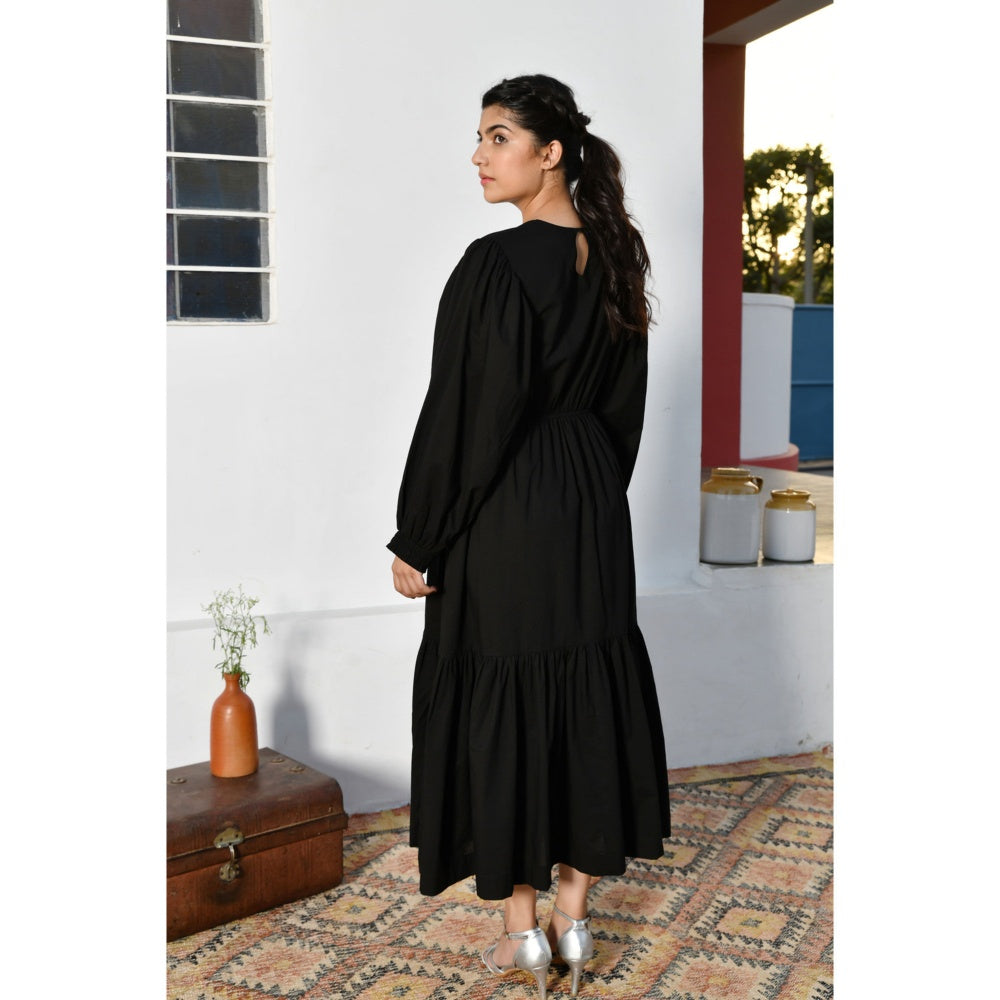 OMAANA Black Noise Puff Sleeves Dress