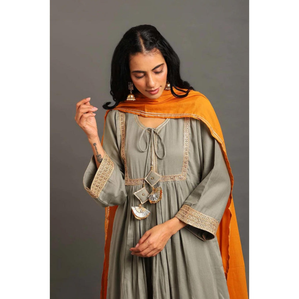 OMAANA Women Mulmul Grey Kurta with Pant and Dupatta