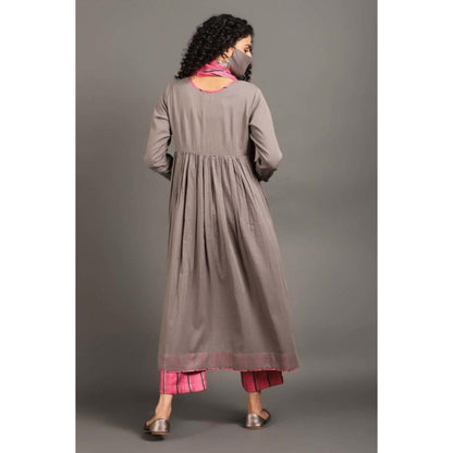 OMAANA Women Mulmul Grey Kurta with Pant and Dupatta