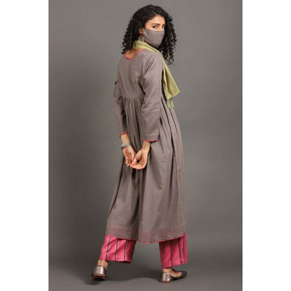 OMAANA Women Mulmul Grey Kurta with Pant and Dupatta