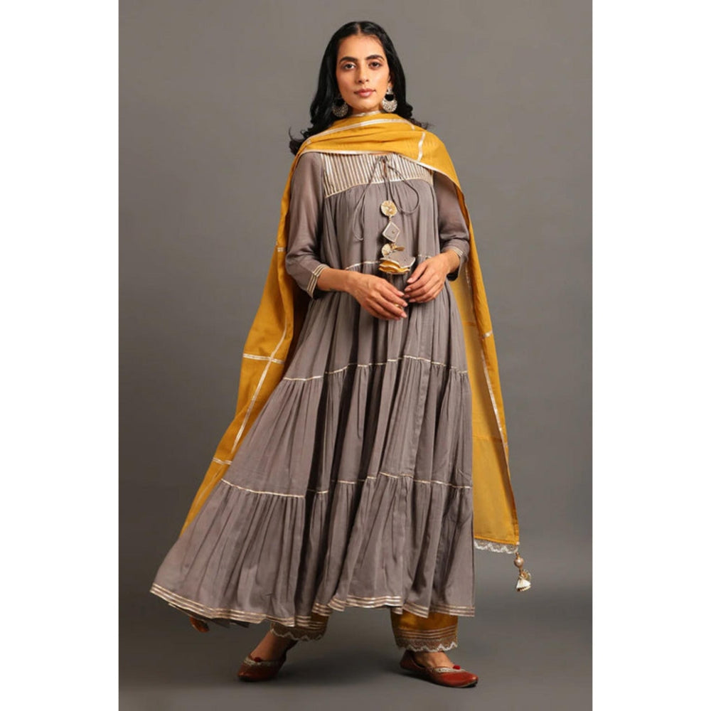 OMAANA Women Chanderi Grey Kurta with Pant and Dupatta