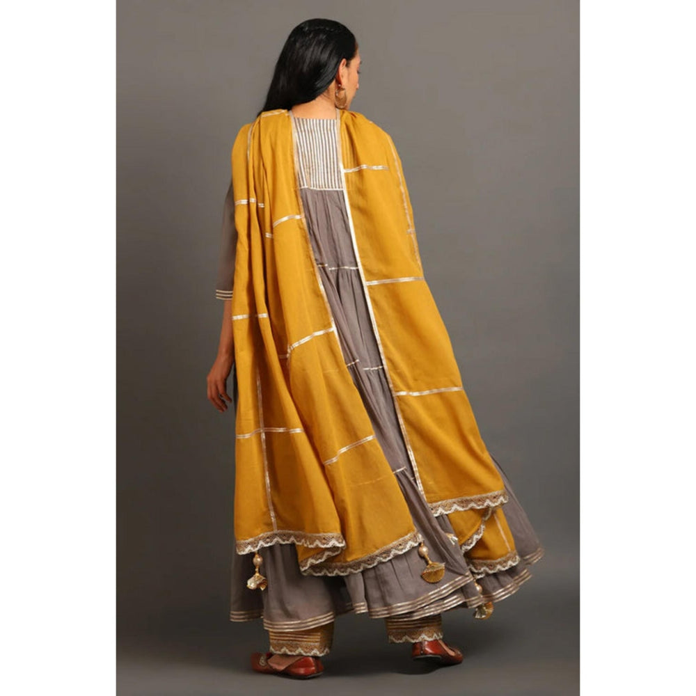 OMAANA Women Chanderi Grey Kurta with Pant and Dupatta