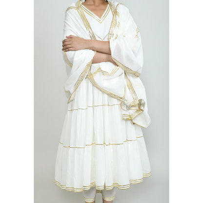 OMAANA Women Mulmul White Kurta with Pant and Dupatta