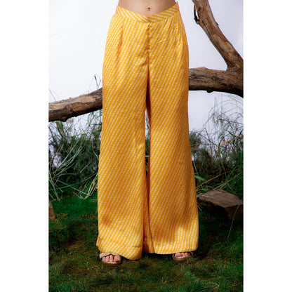 Omana by Ranjana Bothra Yellow Printed Amy Co-Ord (Set of 3)