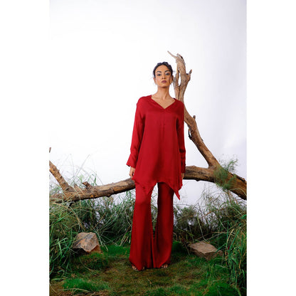 Omana by Ranjana Bothra Red Amy Co-Ord With Belt (Set of 3)