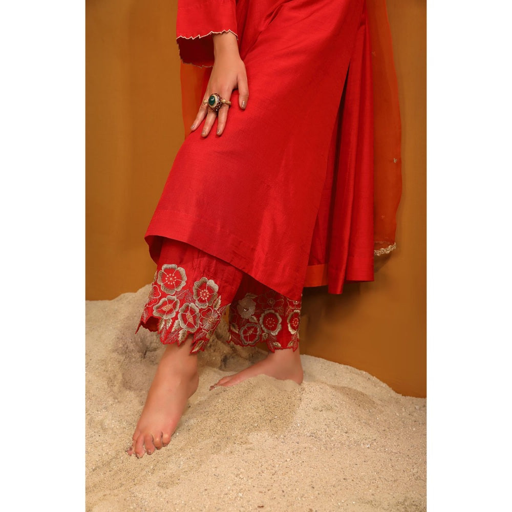 Omana by Ranjana Bothra Red Naaz Kurta with Pant and Dupatta (Set of 3)