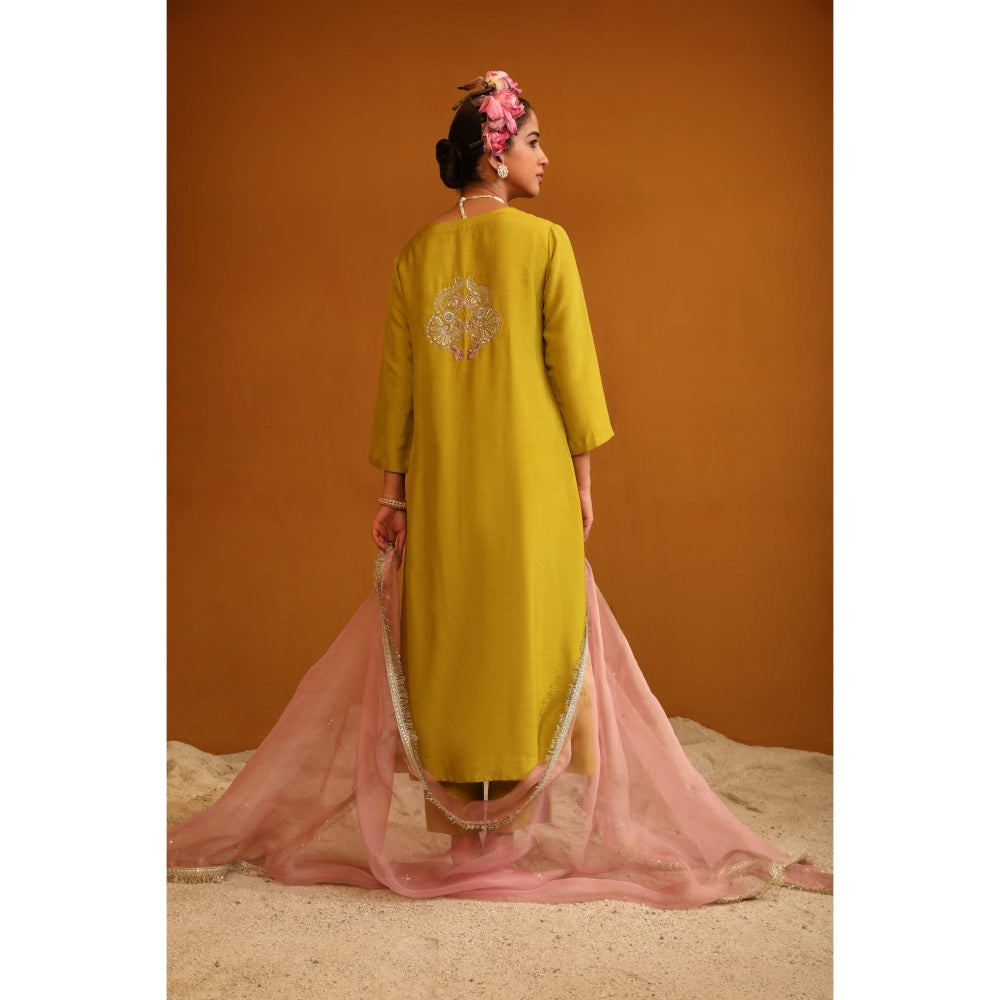 Omana by Ranjana Bothra Green Firoza Kurta with Pant and Dupatta (Set of 3)