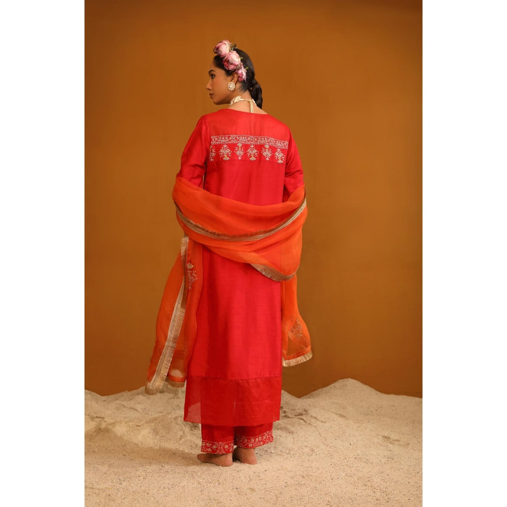 Omana by Ranjana Bothra Red Zeenat Kurta with Pant and Dupatta (Set of 3)