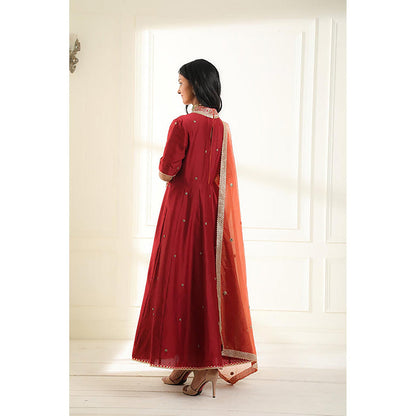 Omana by Ranjana Bothra Maroon Embroidered Half Sleeves V-Neck Anarkali With Pant And Dupatta