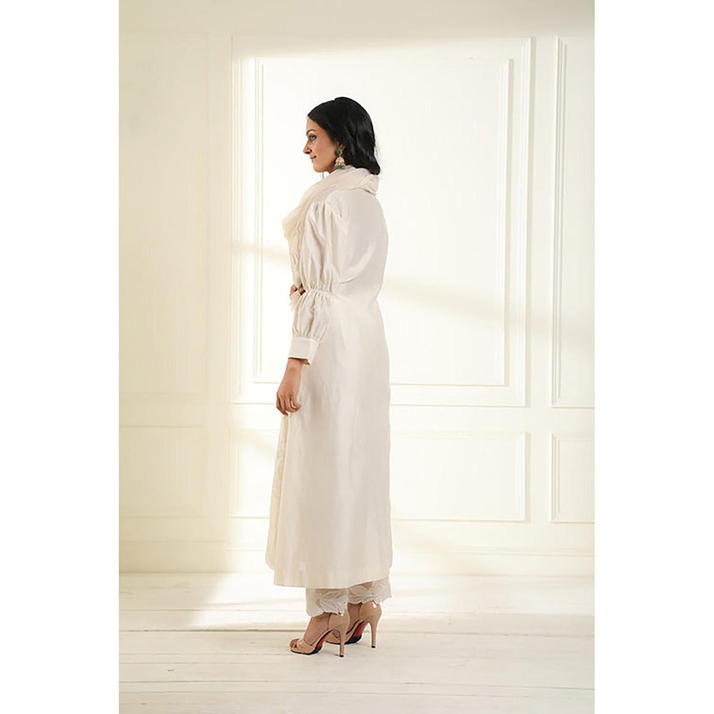 Omana by Ranjana Bothra Ivory Embroidered Puff Sleeves Kurta With Pant And Dupatta