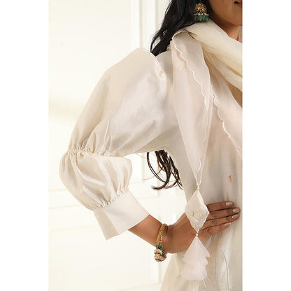 Omana by Ranjana Bothra Ivory Embroidered Puff Sleeves Kurta With Pant And Dupatta