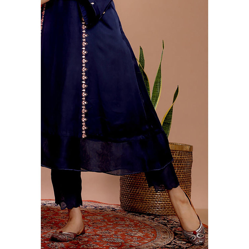 Omana by Ranjana Bothra Blue Embroidered Kurta With Pant And Dupatta