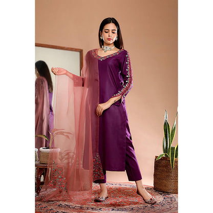 Omana by Ranjana Bothra Purple Embroidered Kurta With Pant And Dupatta