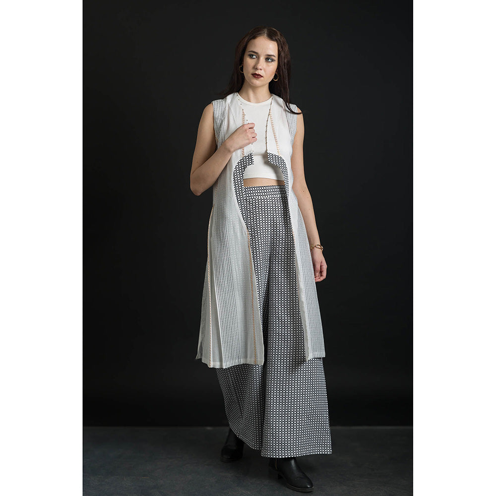 ORCR Ramin Checks Sleeveless Off White Jacket with Pant (Set of 2)