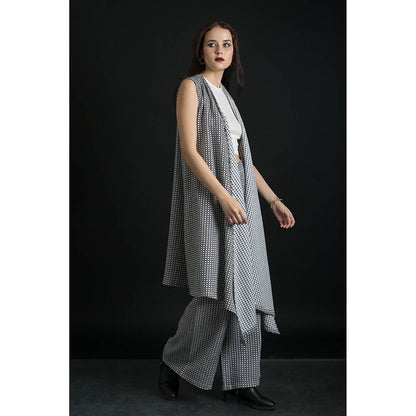 ORCR Bohom Checks Sleeveless Multi-Color Jacket with Pant (Set of 2)