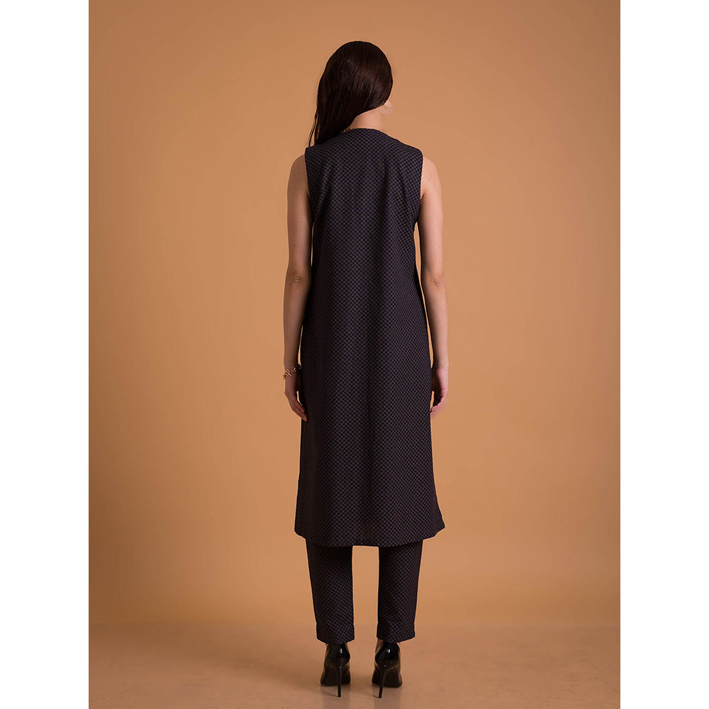 ORCR Dropmo Checks Half Sleeves Black Jacket with Pant (Set of 2)