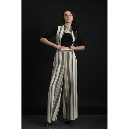 ORCR Neck-Hole Stripes Half Sleeves Beige Top