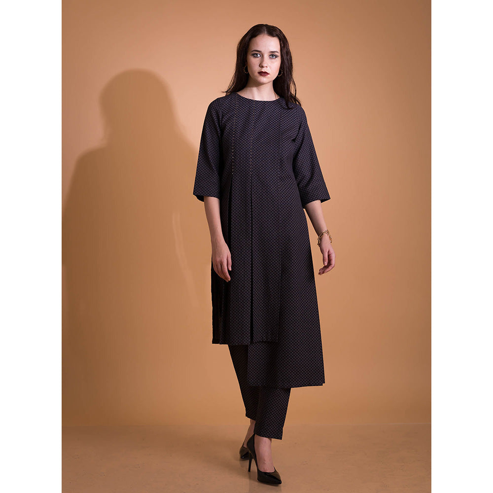 ORCR Conto Geometric Three Fourth Sleeves Black Top with Pant (Set of 2)