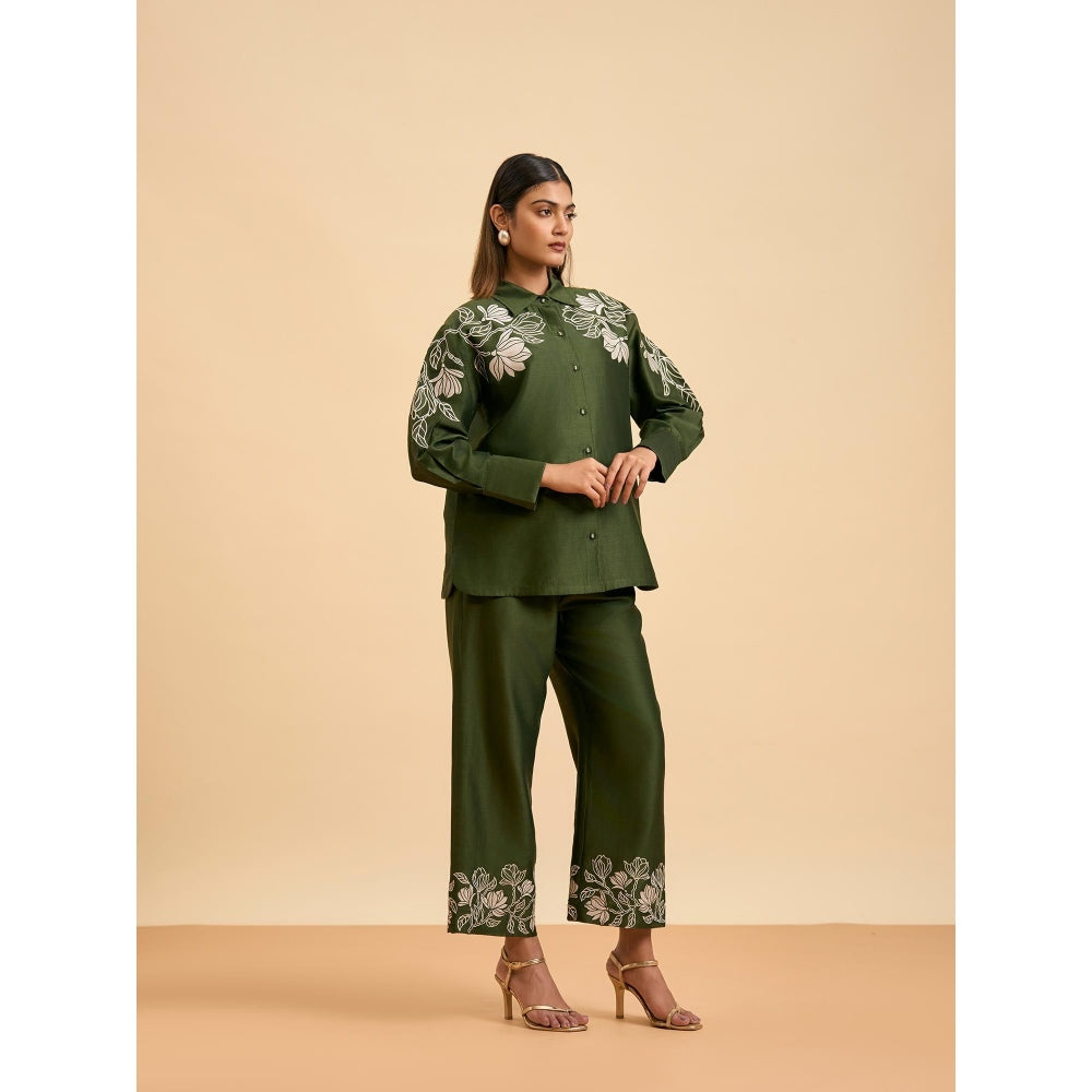 ORIGANI Olive Grove Embroidered Co-Ord (Set of 2)