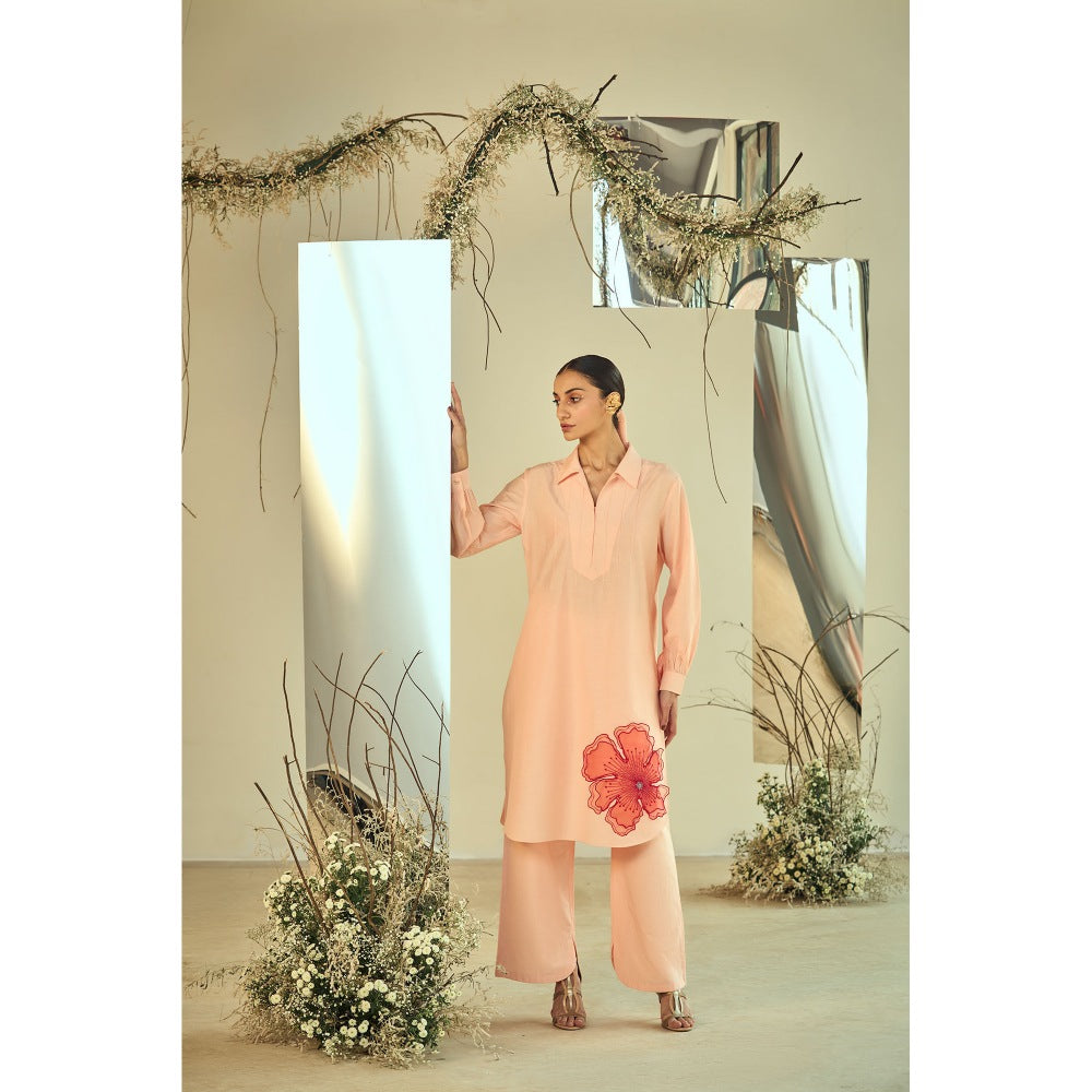 ORIGANI Peach Paradise Kurta with Pant (Set of 2)