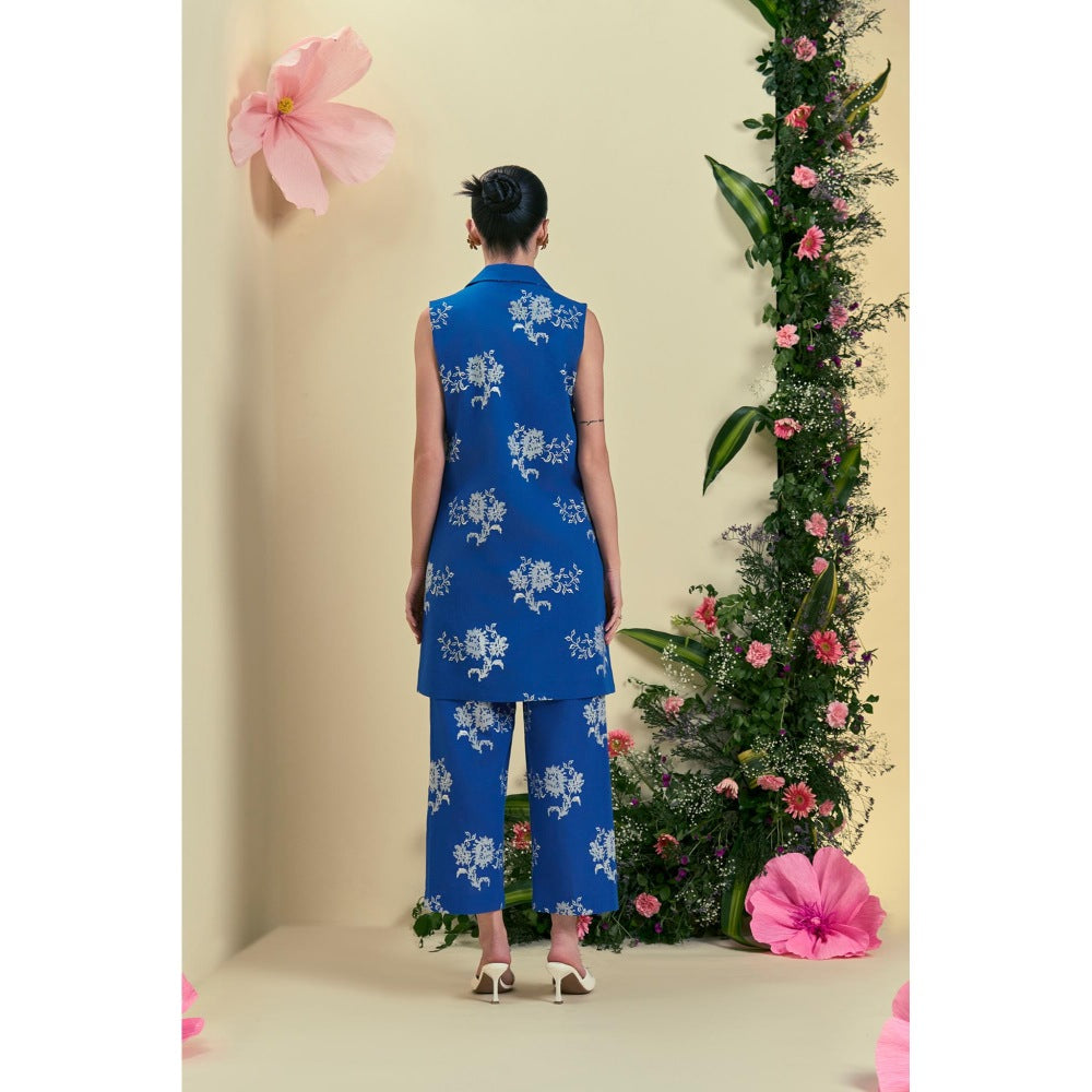 ORIGANI Women Blue Embroidered Regular Fit Co-Ord (Set of 3)