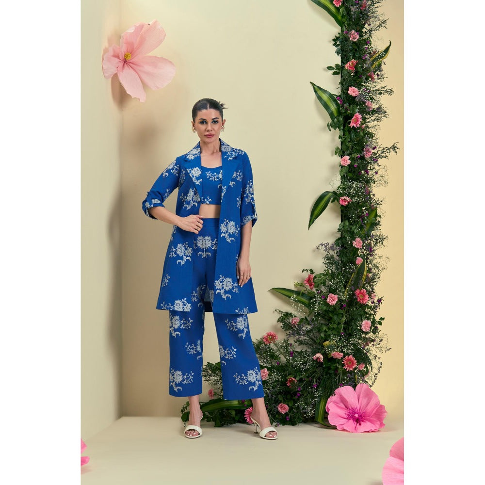 ORIGANI Women Blue Embroidered Regular Fit Co-Ord (Set of 3)