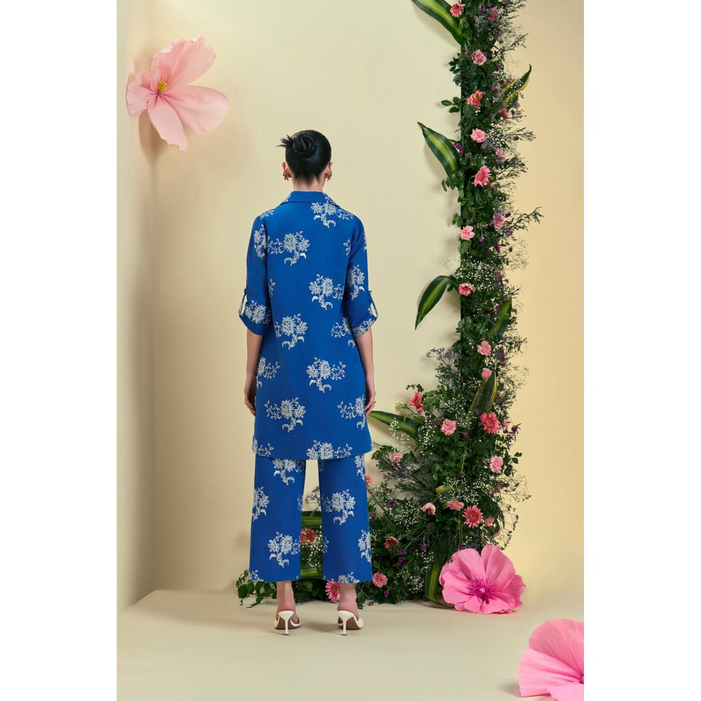 ORIGANI Women Blue Embroidered Regular Fit Co-Ord (Set of 3)