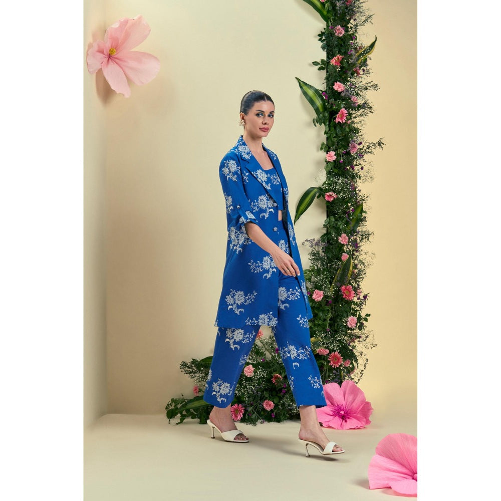 ORIGANI Women Blue Embroidered Regular Fit Co-Ord (Set of 3)