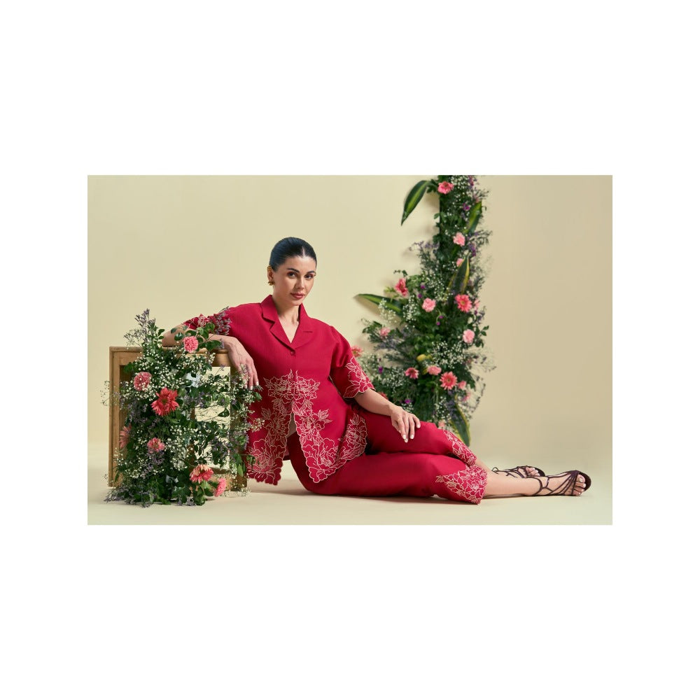 ORIGANI Women Red Embroidered Regular Fit Co-Ord (Set of 2)