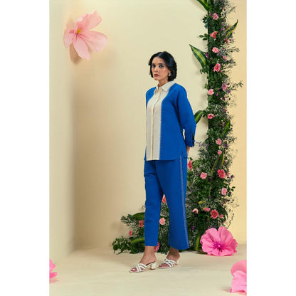 ORIGANI Women Blue Embroidered Regular Fit Co-Ord (Set of 2)