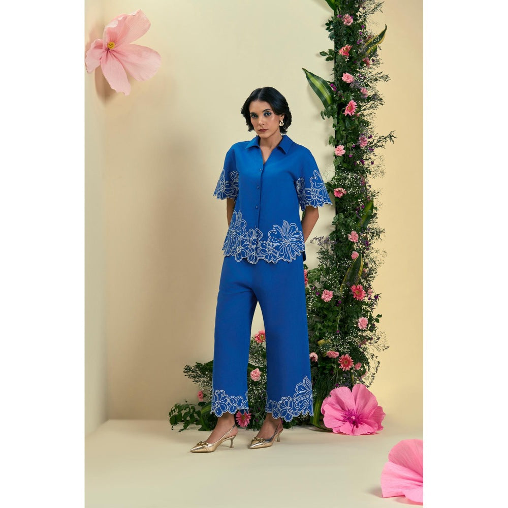 ORIGANI Women Blue Embroidered Regular Fit Co-Ord (Set of 2)