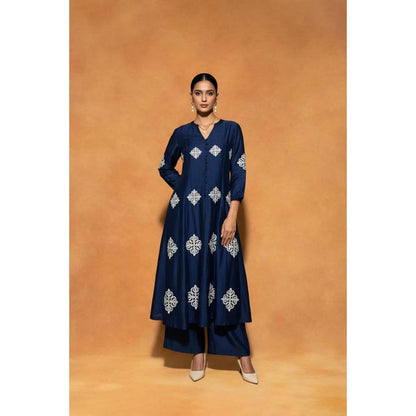 ORIGANI Blue Chanderi Silk Mandarin Neck Embroidered Kurta with Palazzo