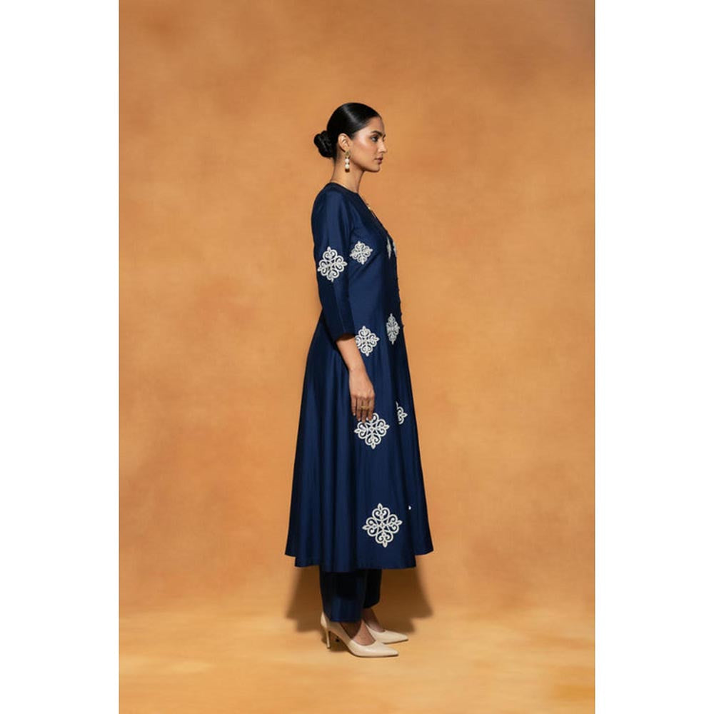ORIGANI Blue Chanderi Silk Mandarin Neck Embroidered Kurta with Palazzo