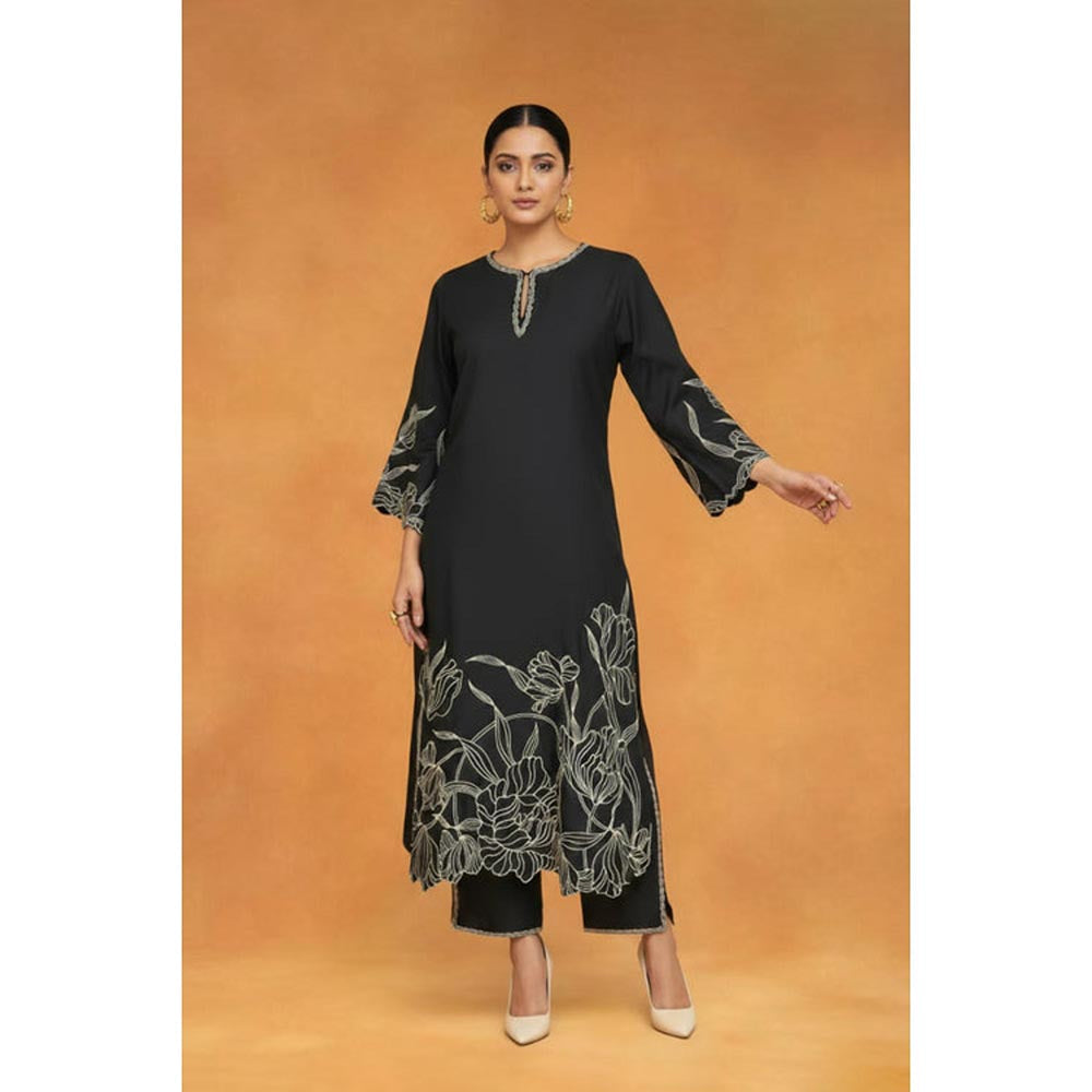 ORIGANI Black Chanderi Silk Keyhole Neck Embroidered Kurta with Pant