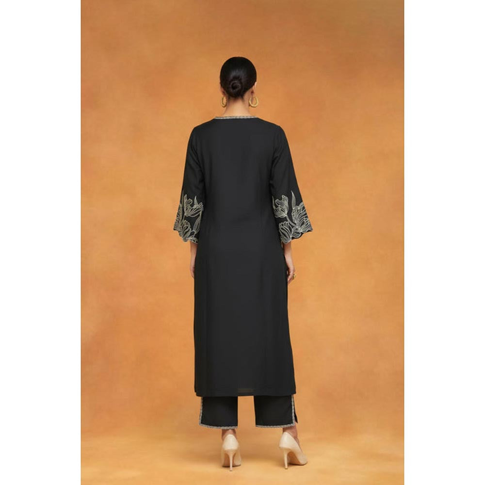 ORIGANI Black Chanderi Silk Keyhole Neck Embroidered Kurta with Pant