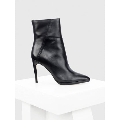Oroh Lucia Black Casual Boots