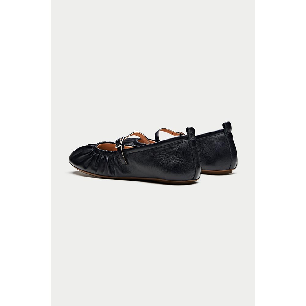 Oroh Women Carpi Casual Ballerina Black