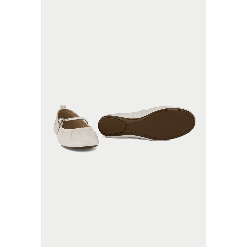 Oroh Women Carpi Casual Ballerina White