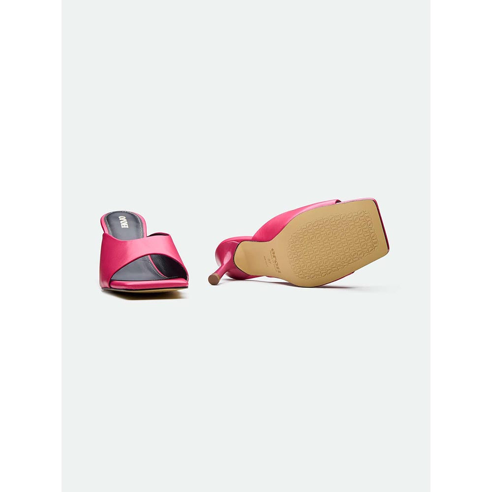 Oroh Cardiff Pink Mule Heels