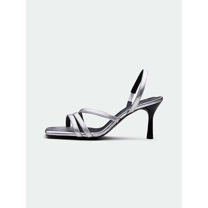 Oroh Derby Silver Heels