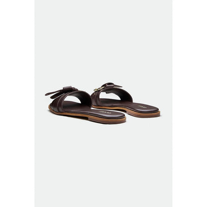 Oroh Brown Manchester Flats