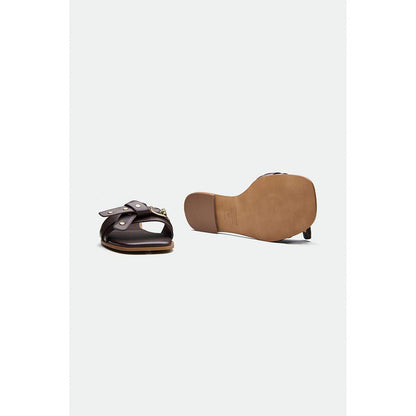 Oroh Brown Manchester Flats