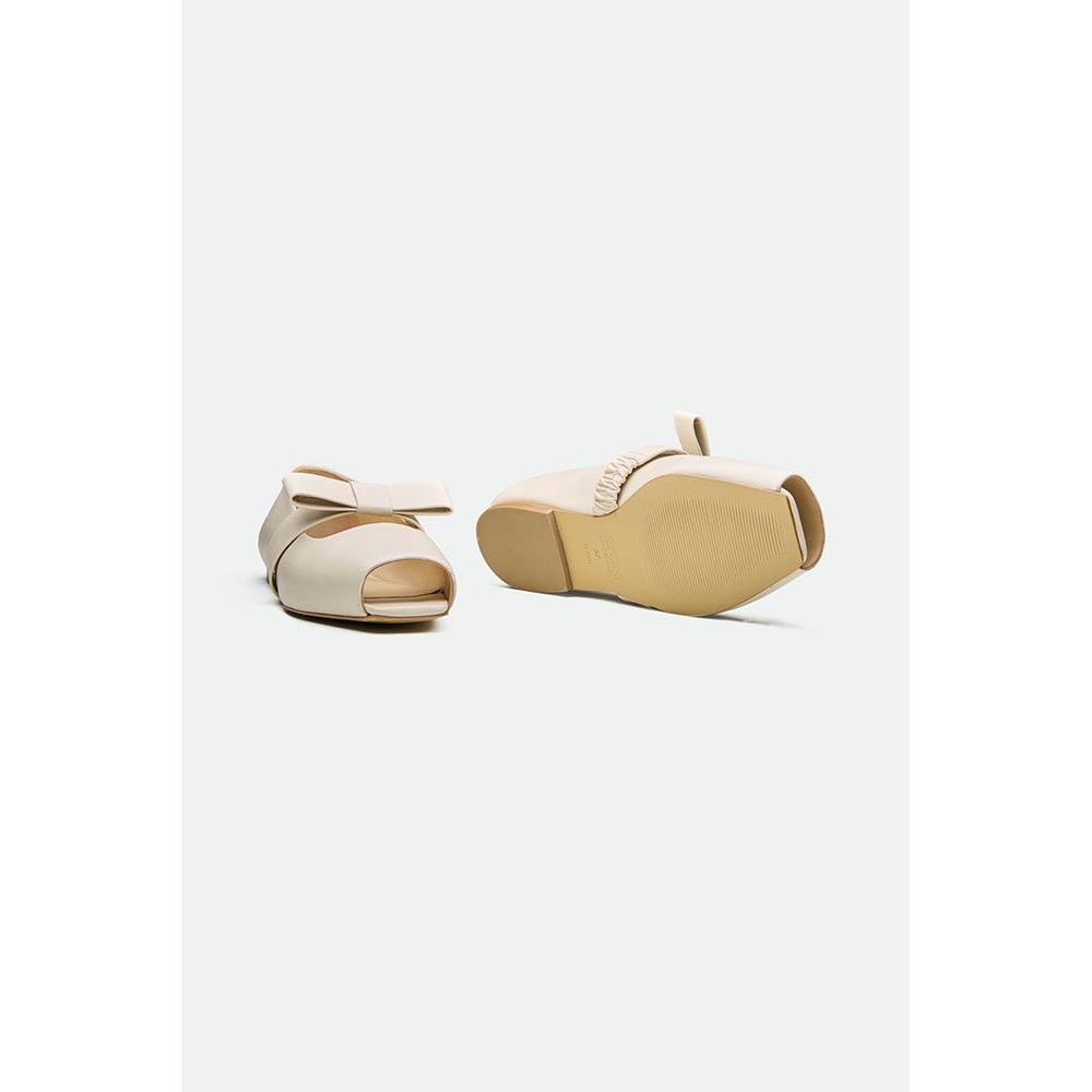 Oroh Off White Maidstone Ballerinas