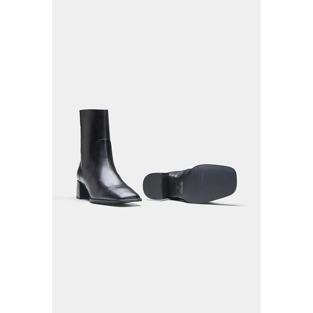 Oroh Black Abigail Casual Boots