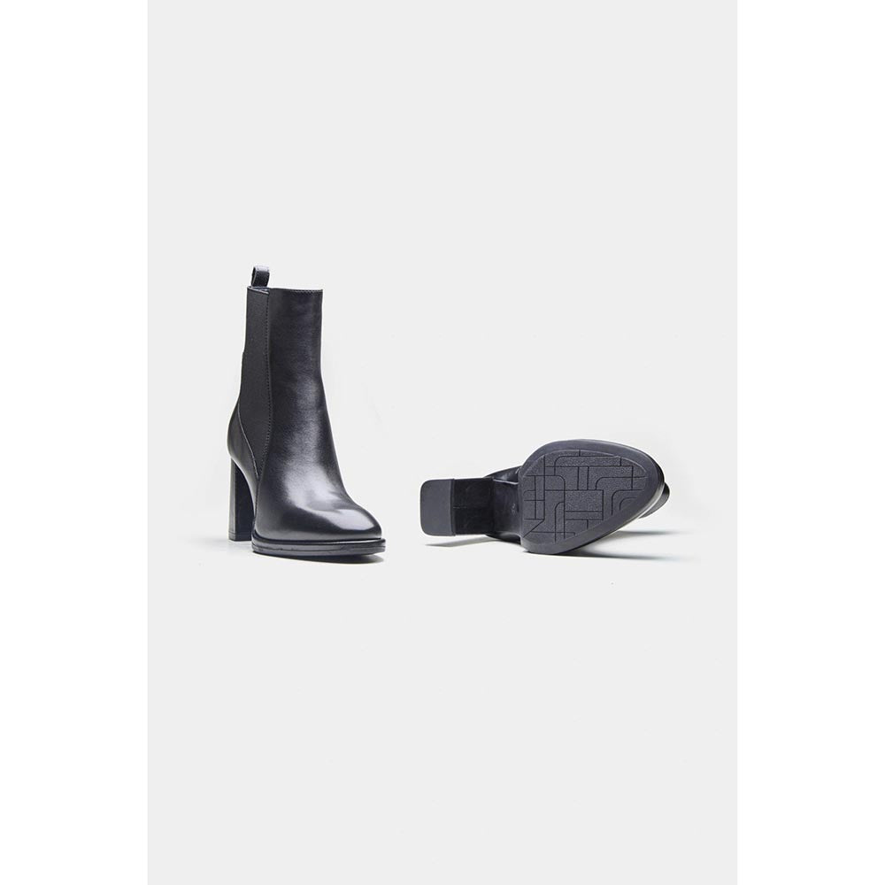 Oroh Black Amaia Casual Boots