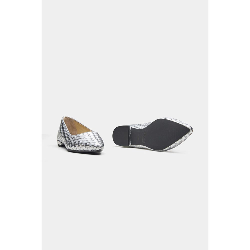 Oroh Women Silver Luisa Ballerinas