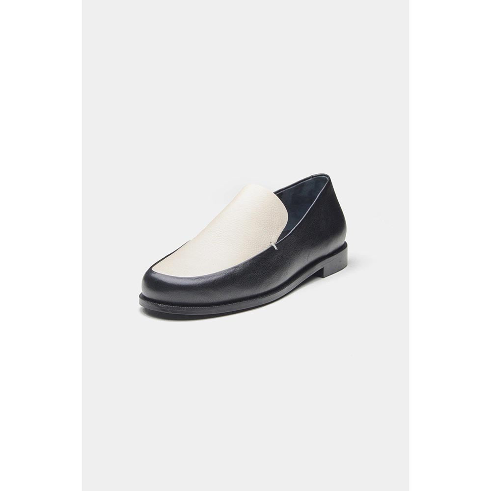 Oroh Women Black Veronica Loafers