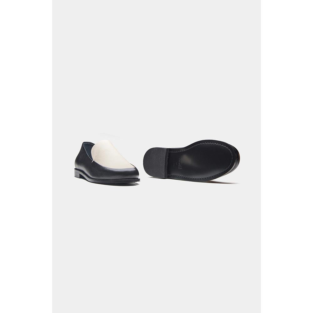 Oroh Women Black Veronica Loafers